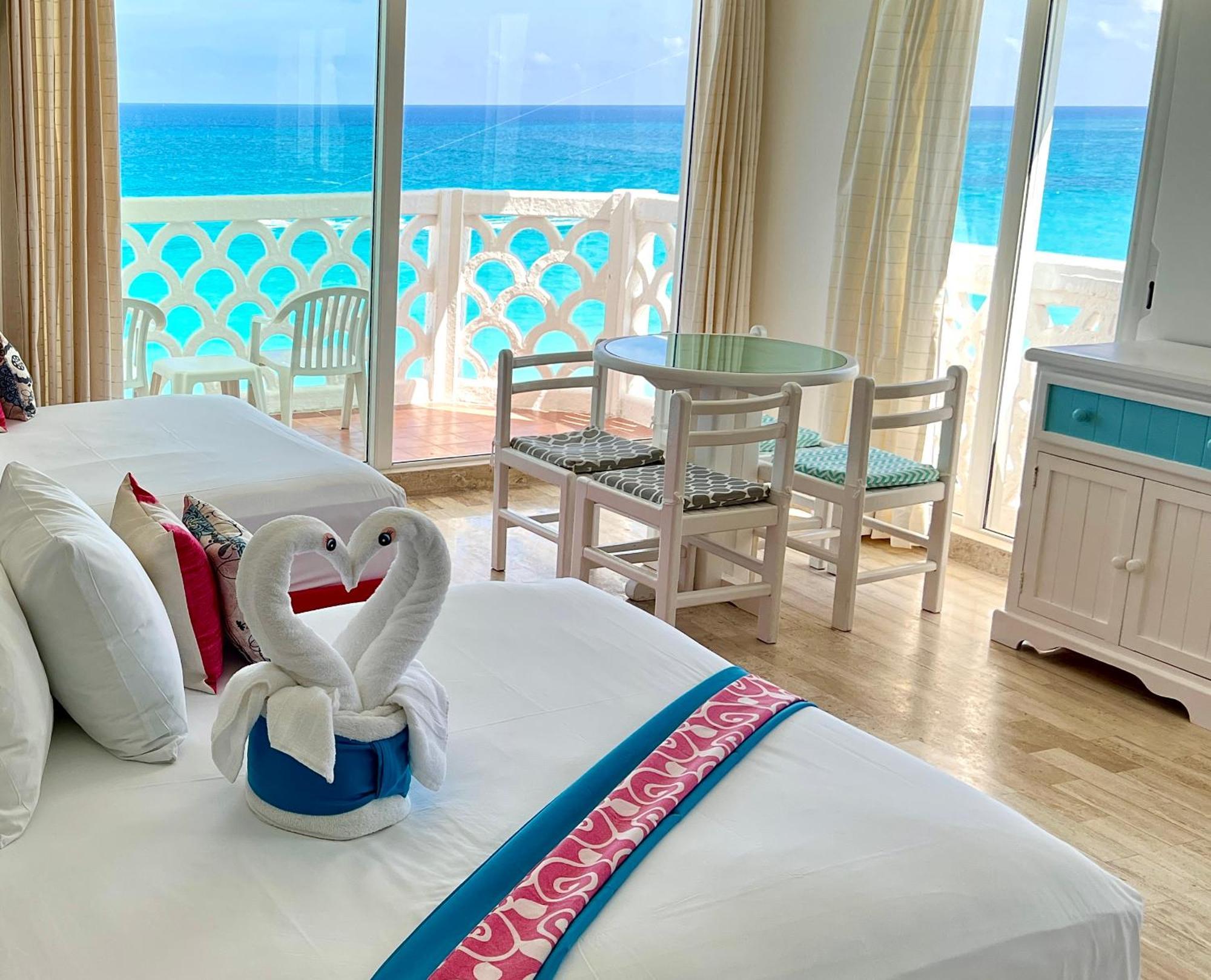 Beachside * Cancun
