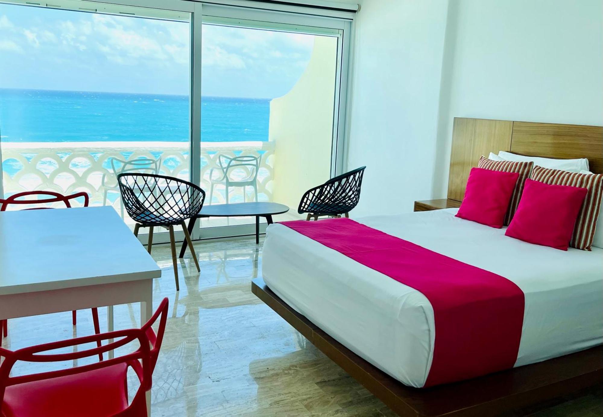Beachside Apartment Cancun