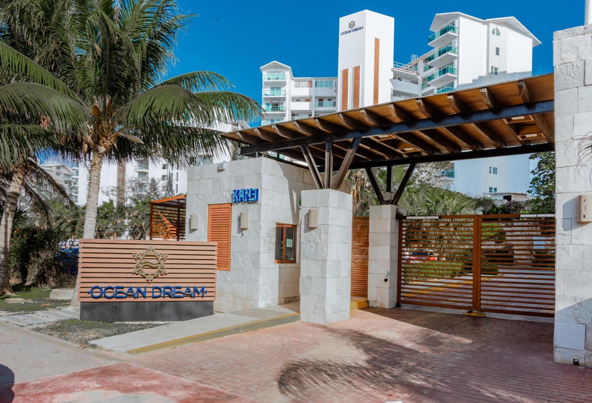 Aparthotel The Oceanfront By Casa Paraiso