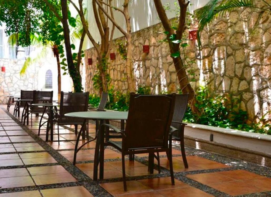 Cancun Beach Aparthotel Brisas Aparthotel 2*