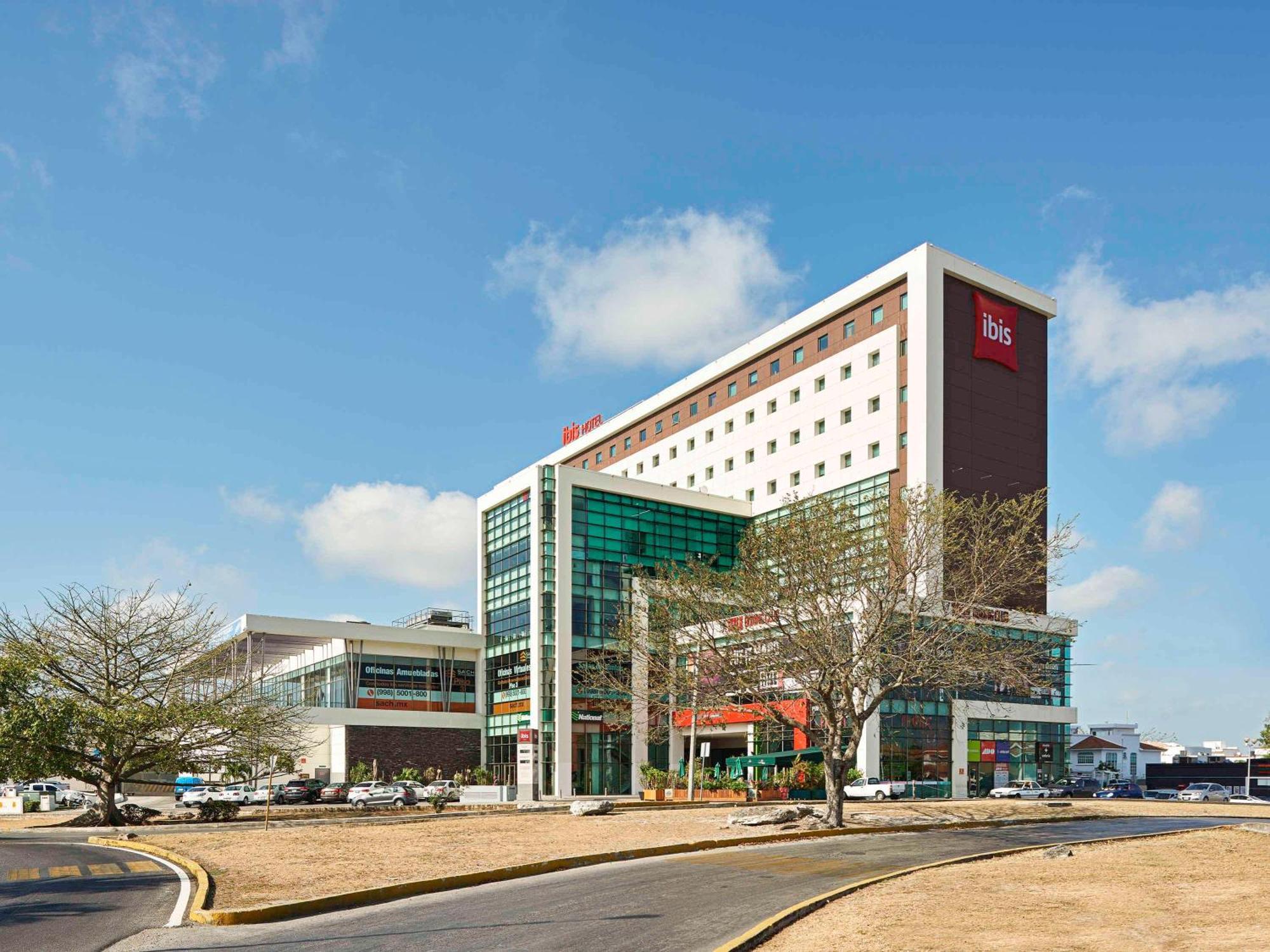Hotel Ibis Centro 3*