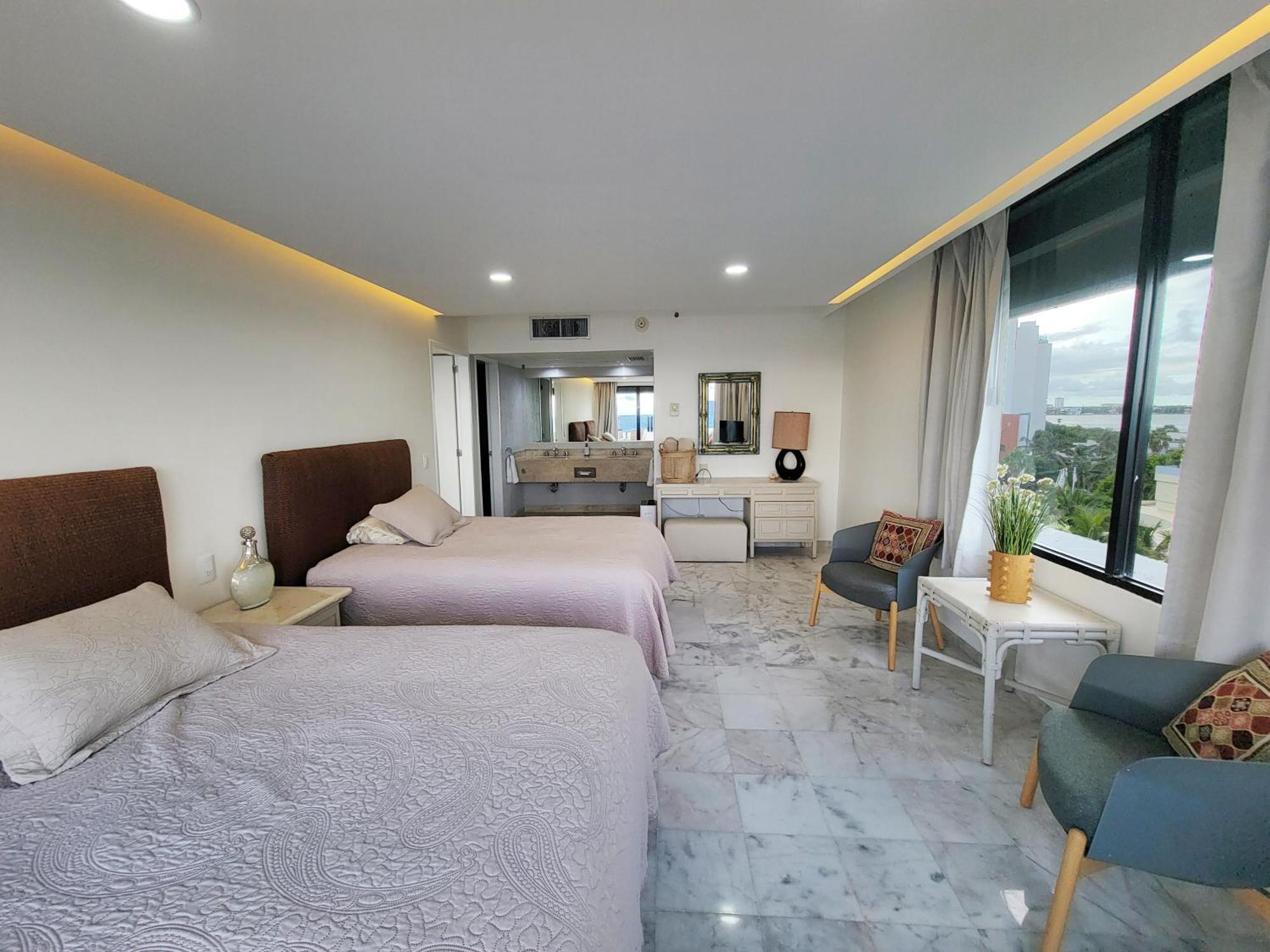 Beachfront Getaway Cancun