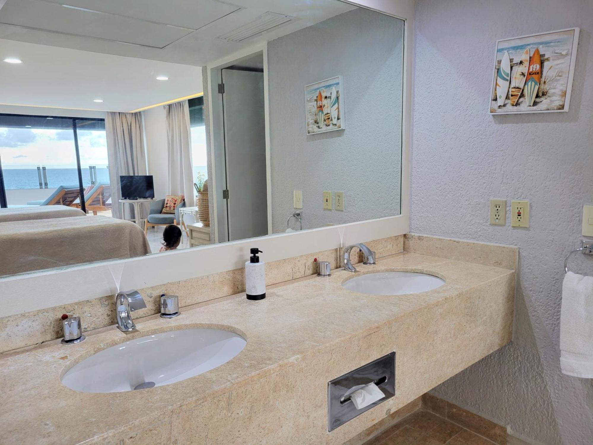 Beachfront Getaway Aparthotel