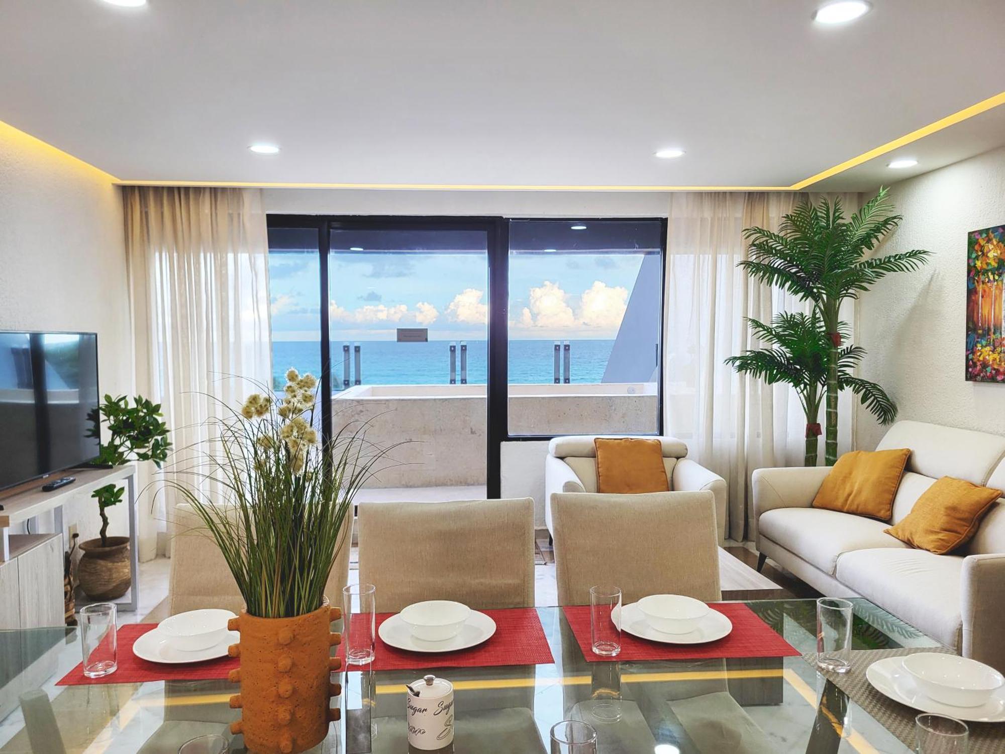 Aparthotel Beachfront Getaway