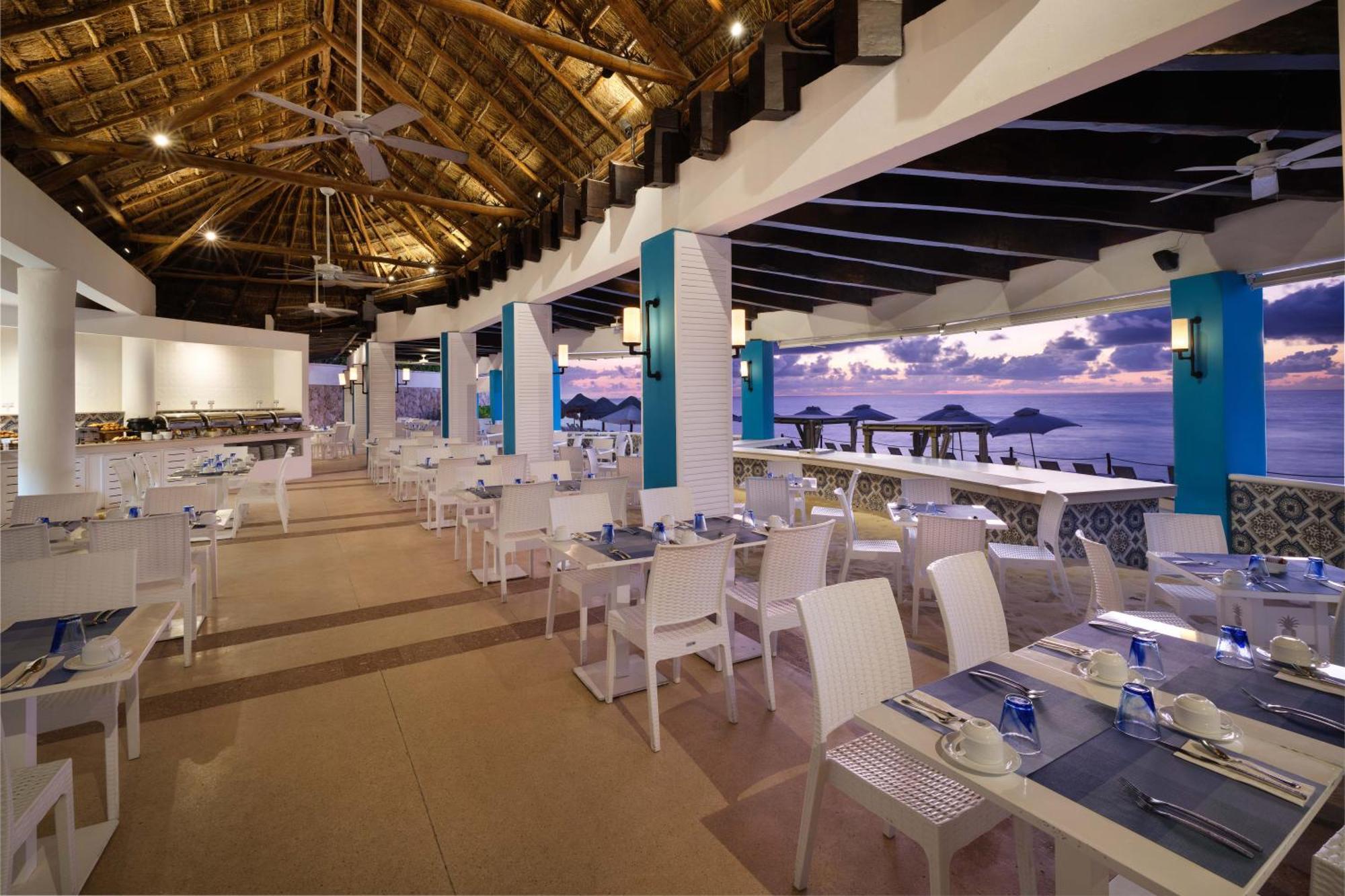 Wyndham Grand All Inclusive & Cancun
