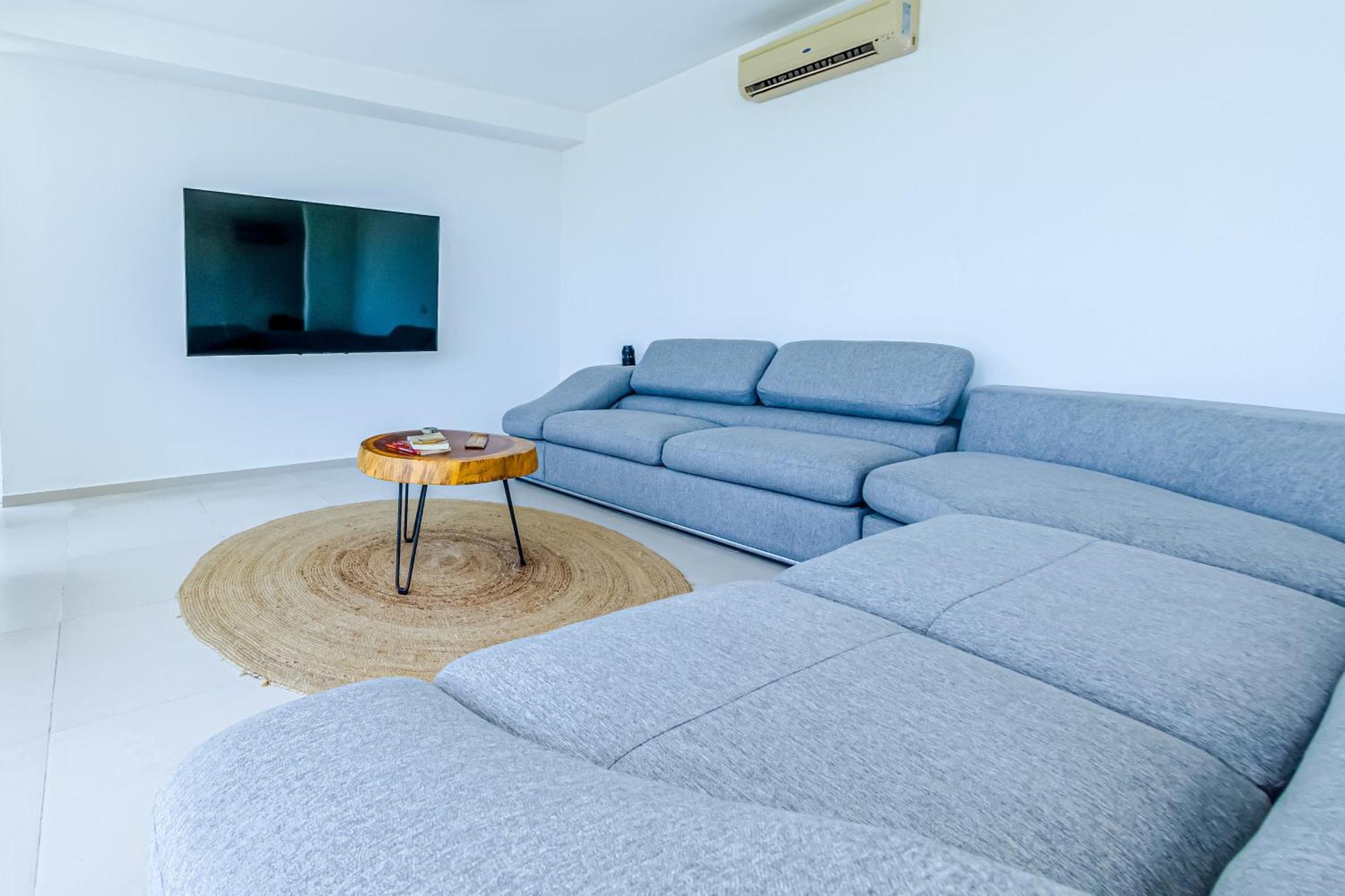 Apartment New Beachfront Luxury *