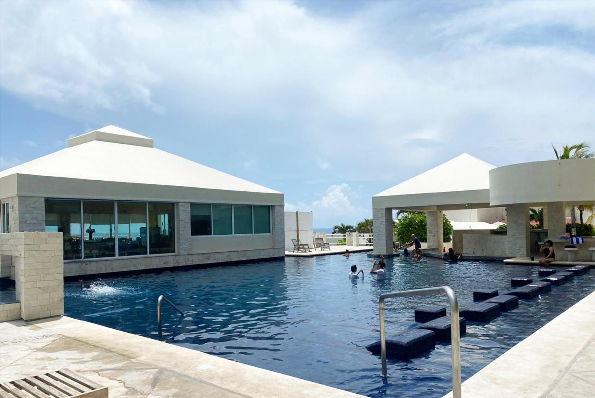 Apartment Renovated In At The Zone Cancún