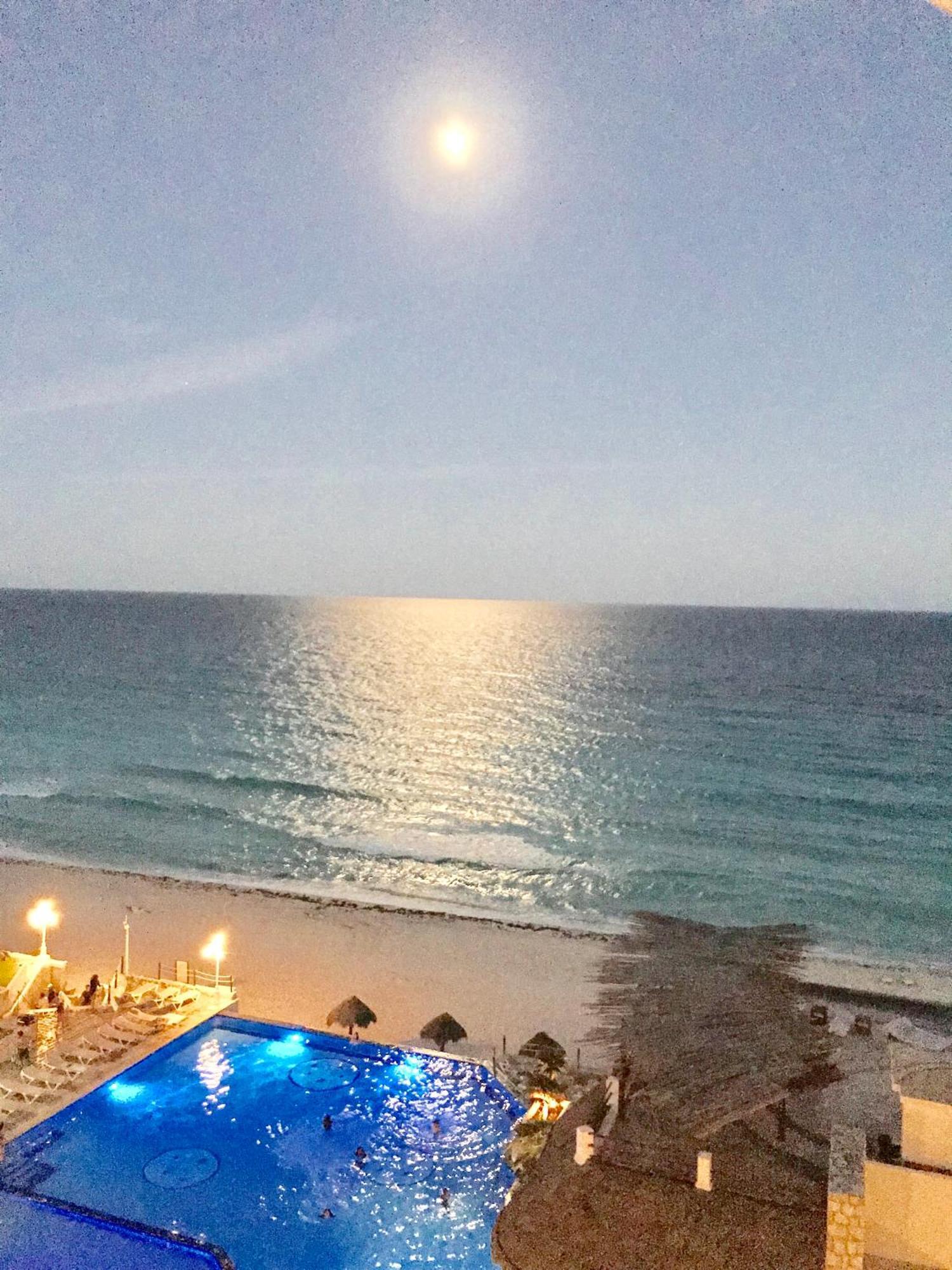Beachside * Cancun