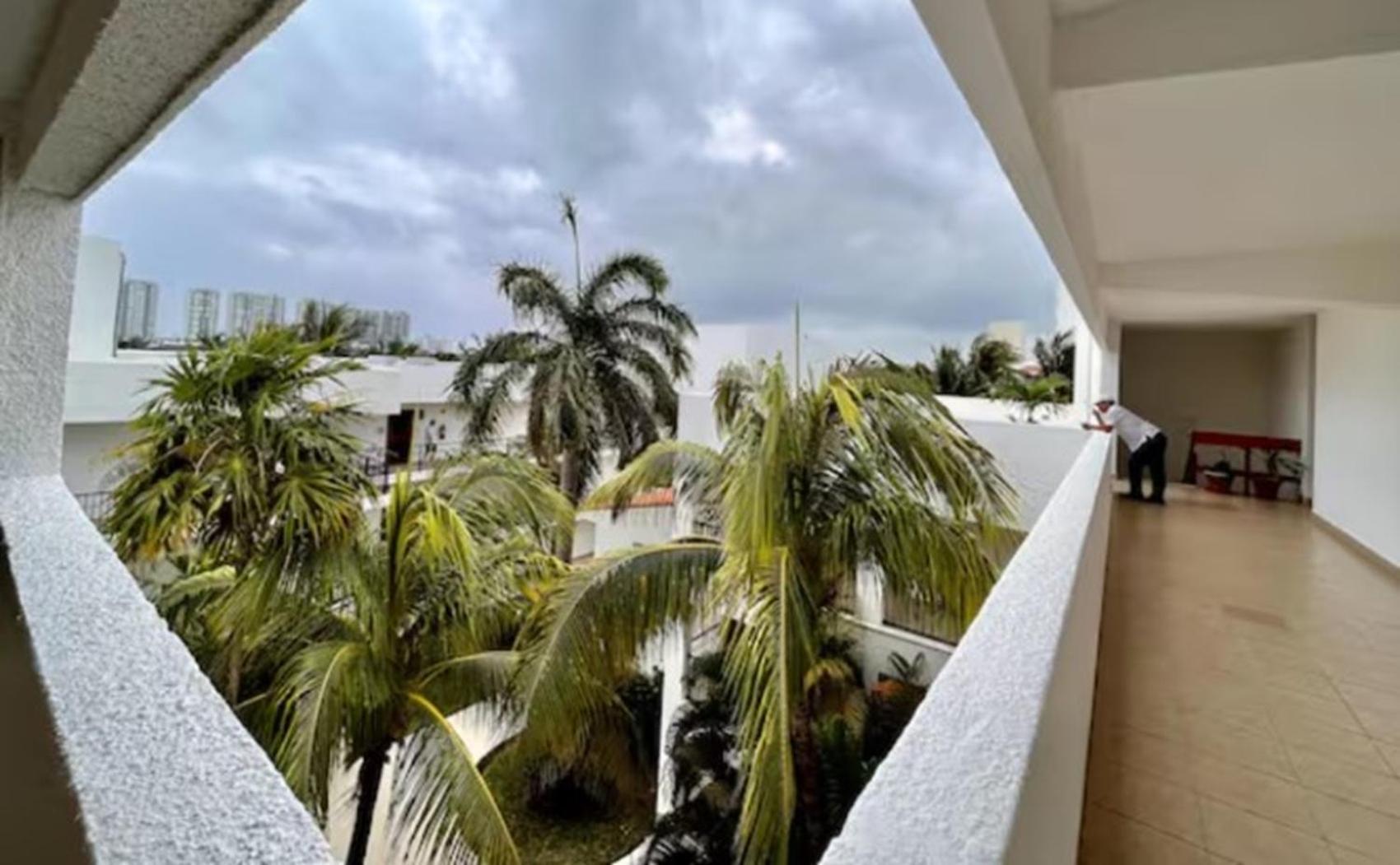 Vacation Getaway With Access & Balcony