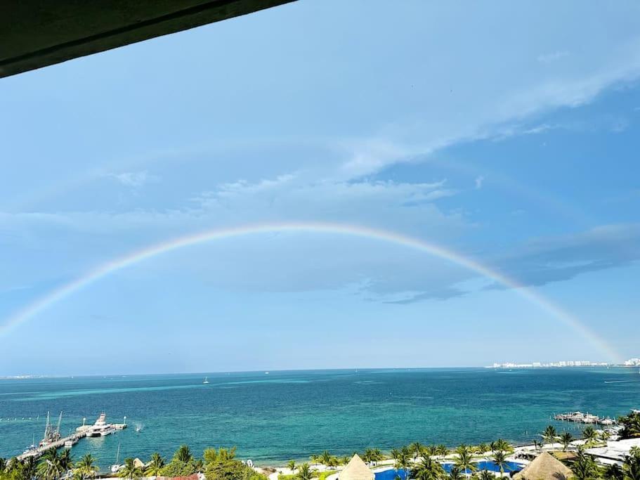 Punta Me Luxury Beach Front & Nice Sea View Apartment Cancún