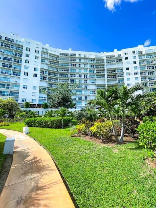 Apartment Punta Me Luxury Beach Front & Nice Sea View *