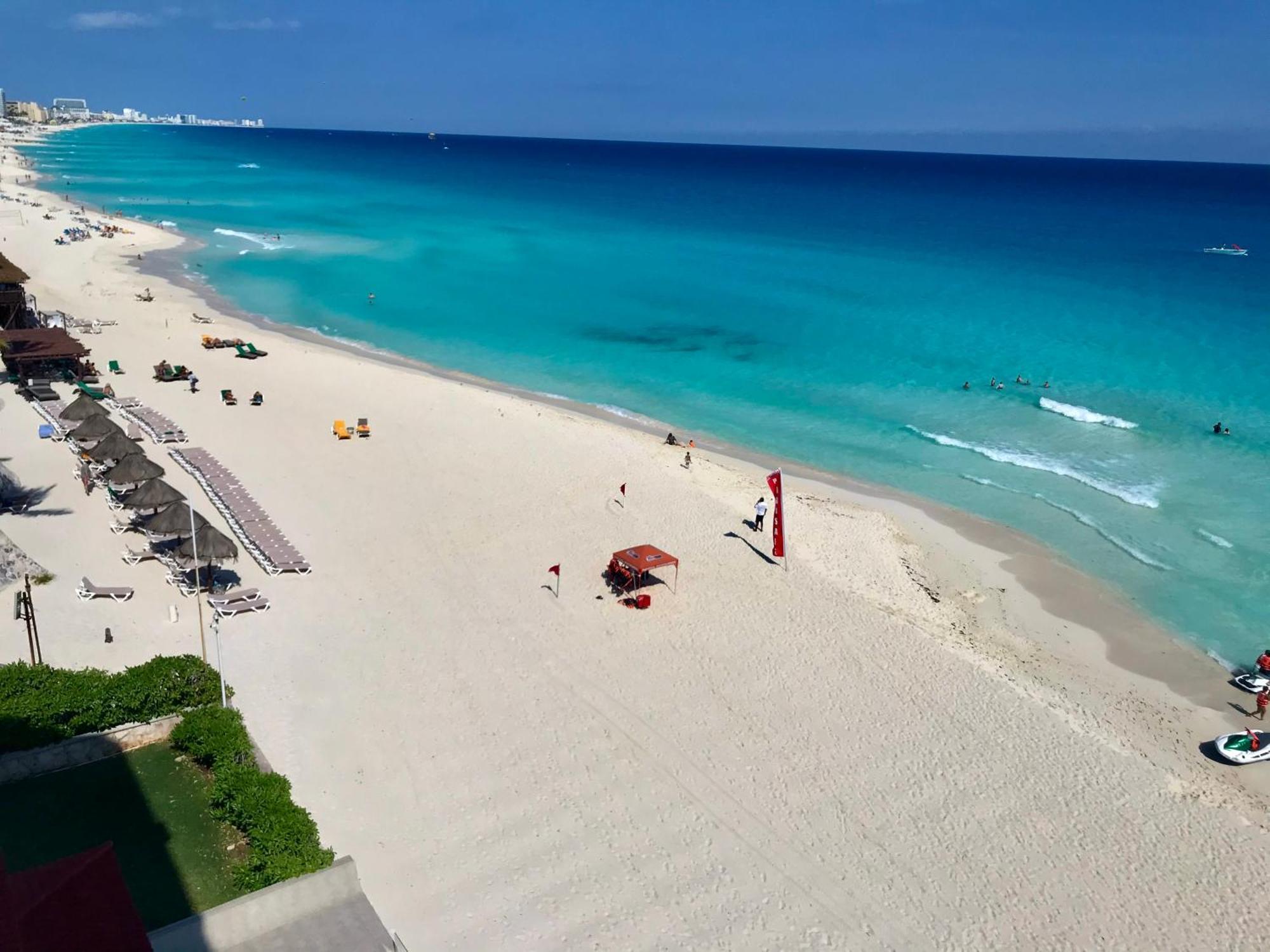 Beachside Apartment Cancun