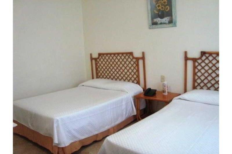 Royal Lagoon Guest house *