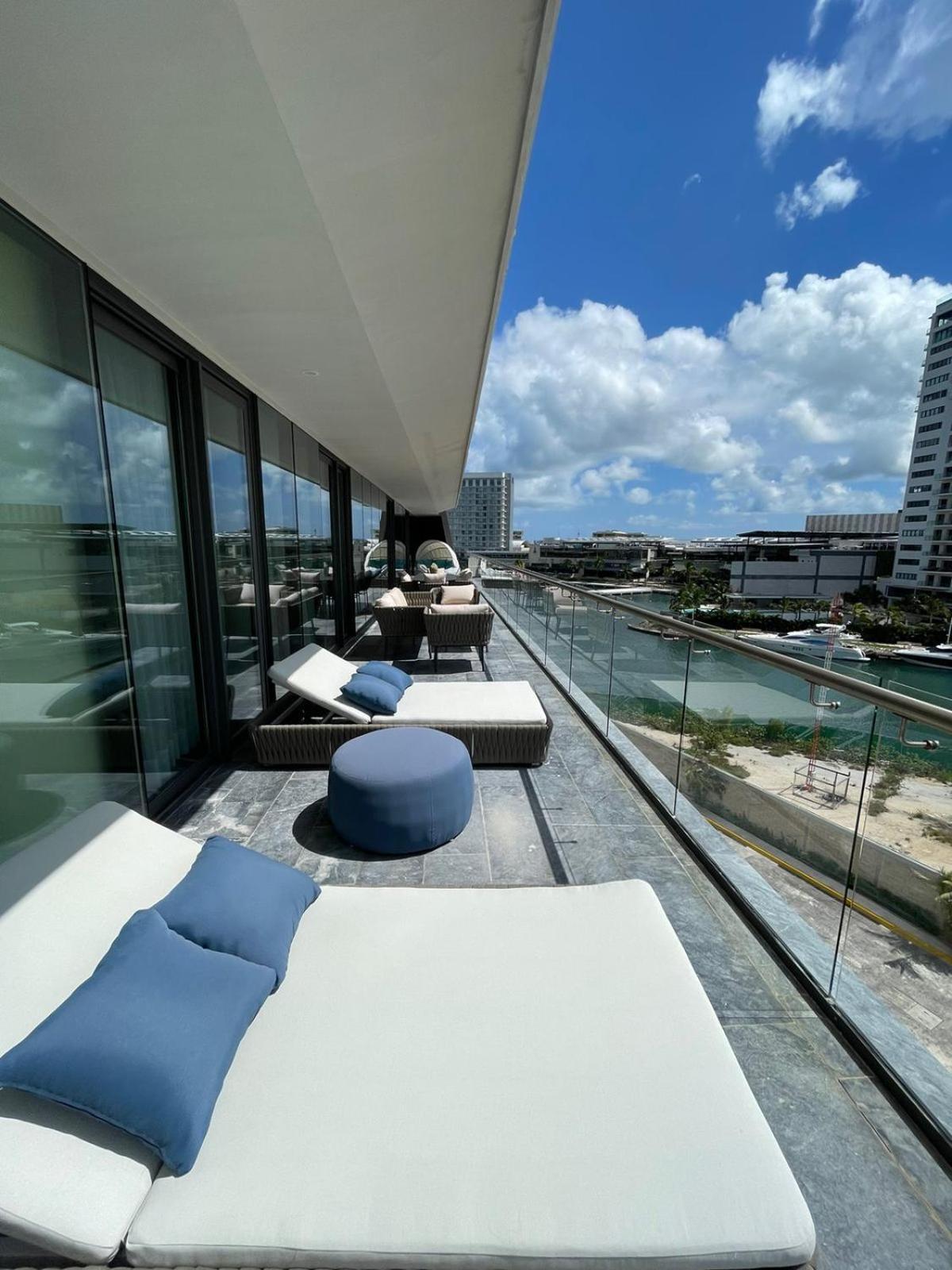 Luxx Shark Tower Apartamento Cancún