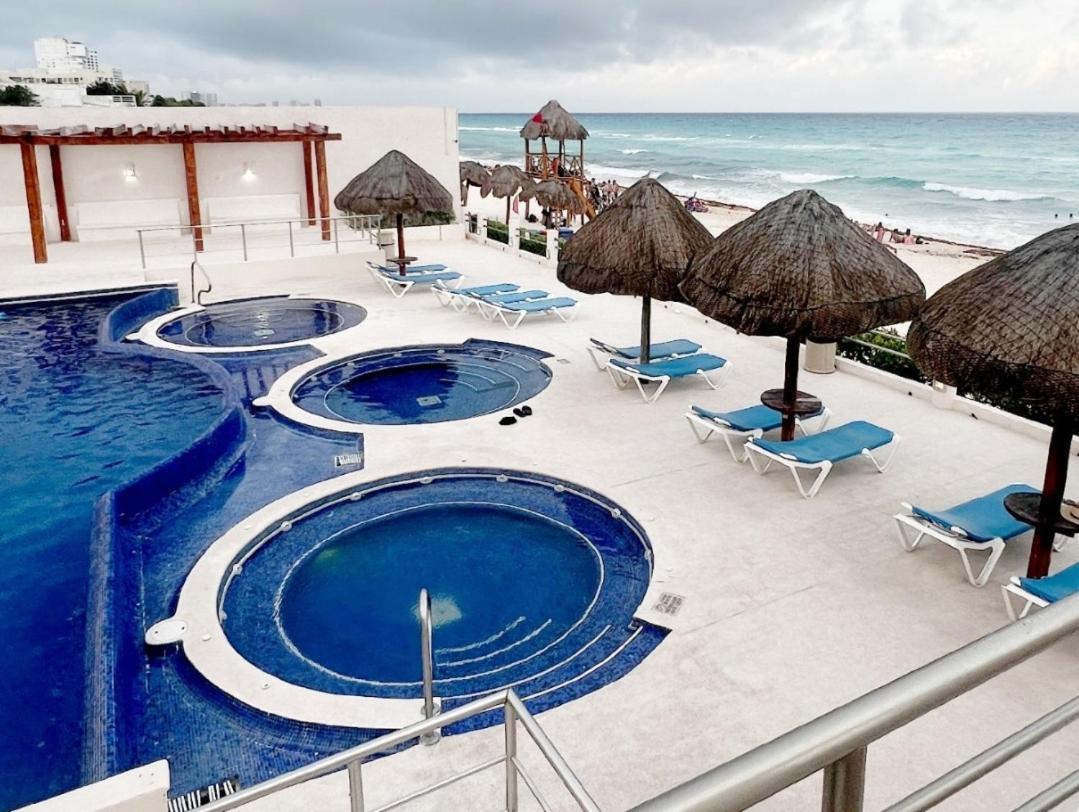 Ocean View Front * Cancun