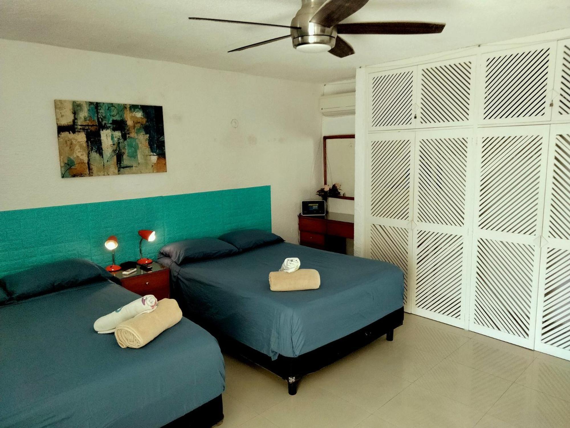 Brisas Sealight Apartment *