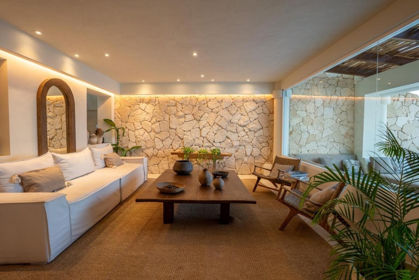 Flamingos Villa