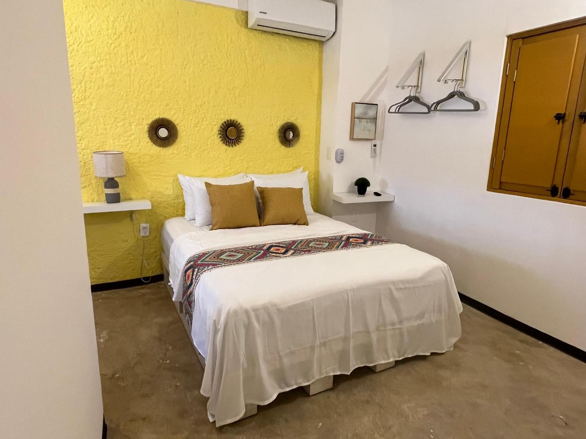Yellow * Cancun