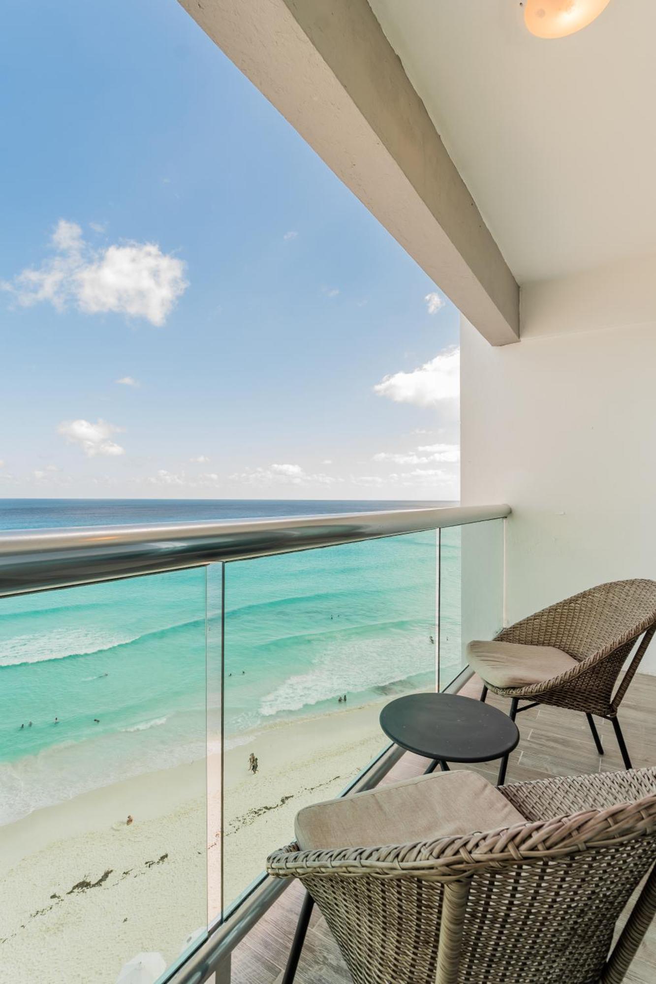 The Ocean Vibes By Casa Paraiso Aparthotel Cancún