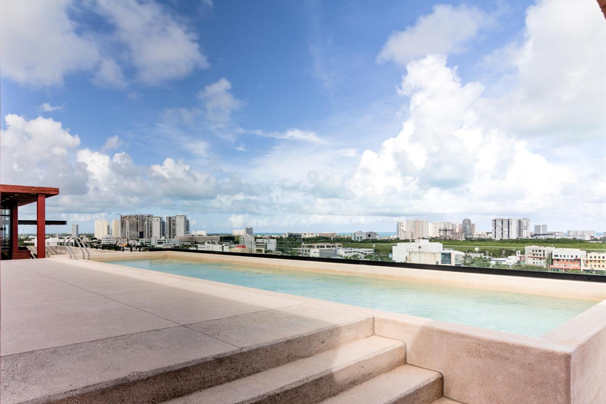 Nader 9b Cancun