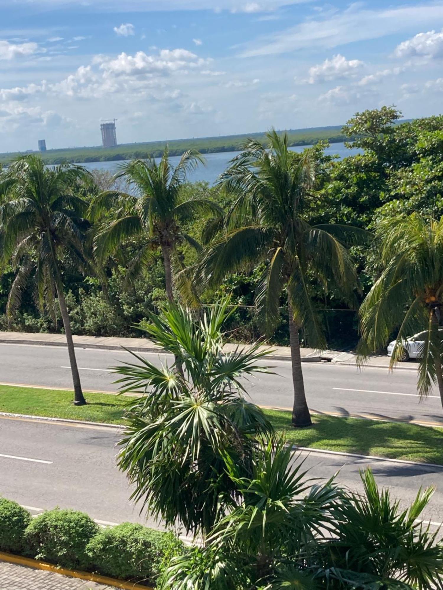 Apartamento Oceanfront Sunsets Entire Cancún