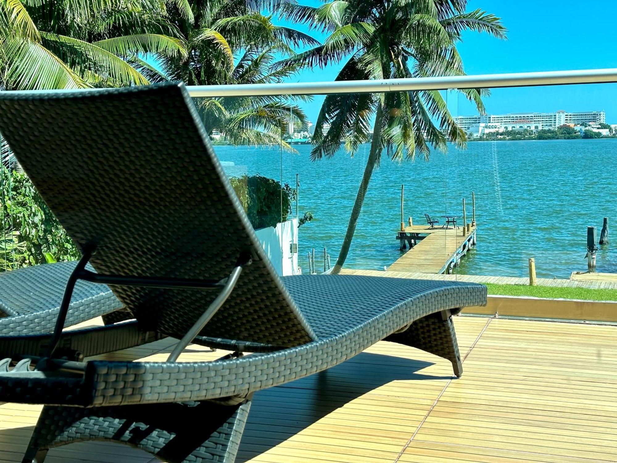 Don Village - 5br Luxury Waterfront Private By Solmar