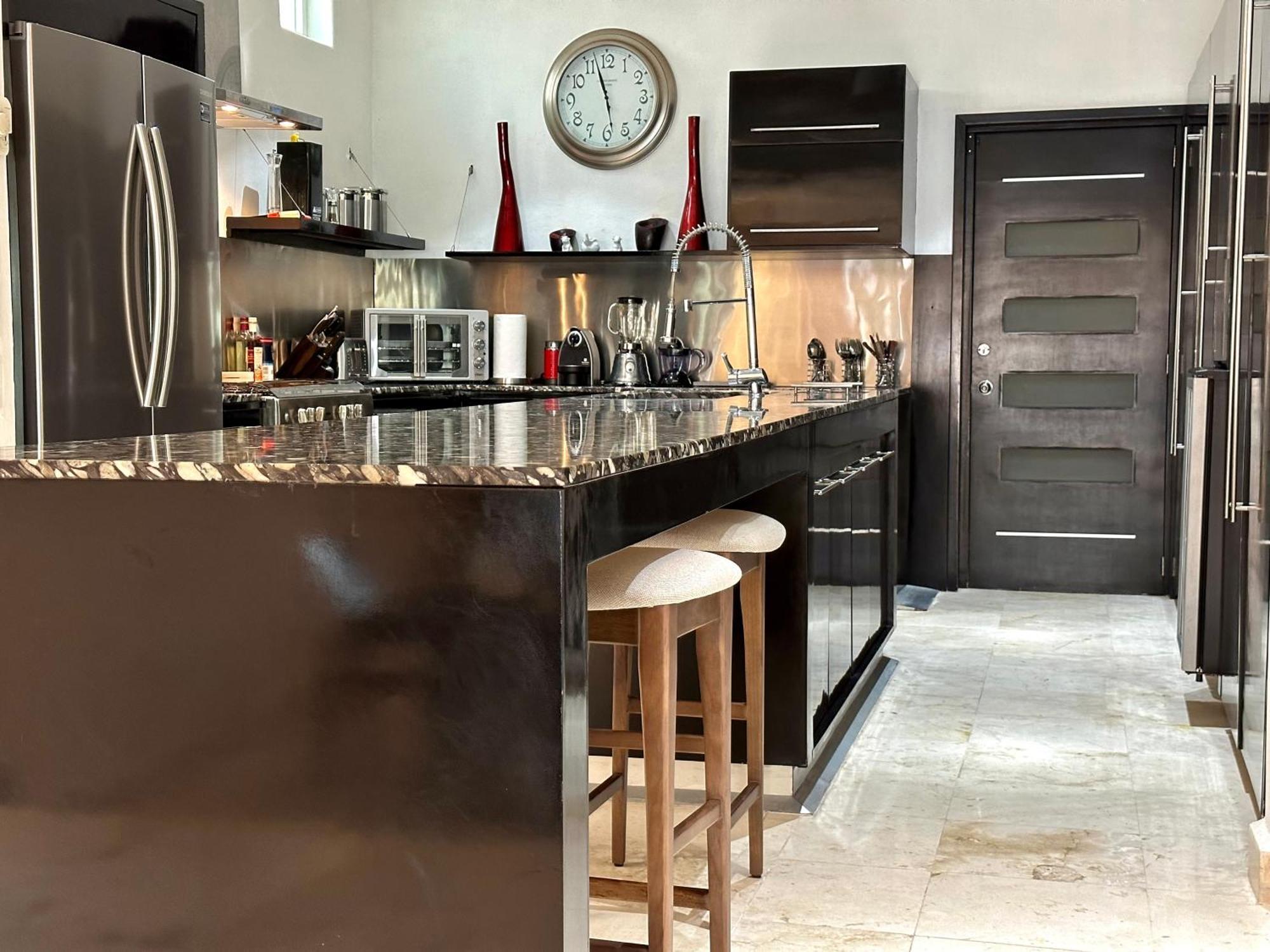 Don Village - 5br Luxury Waterfront Private By Solmar Apartment