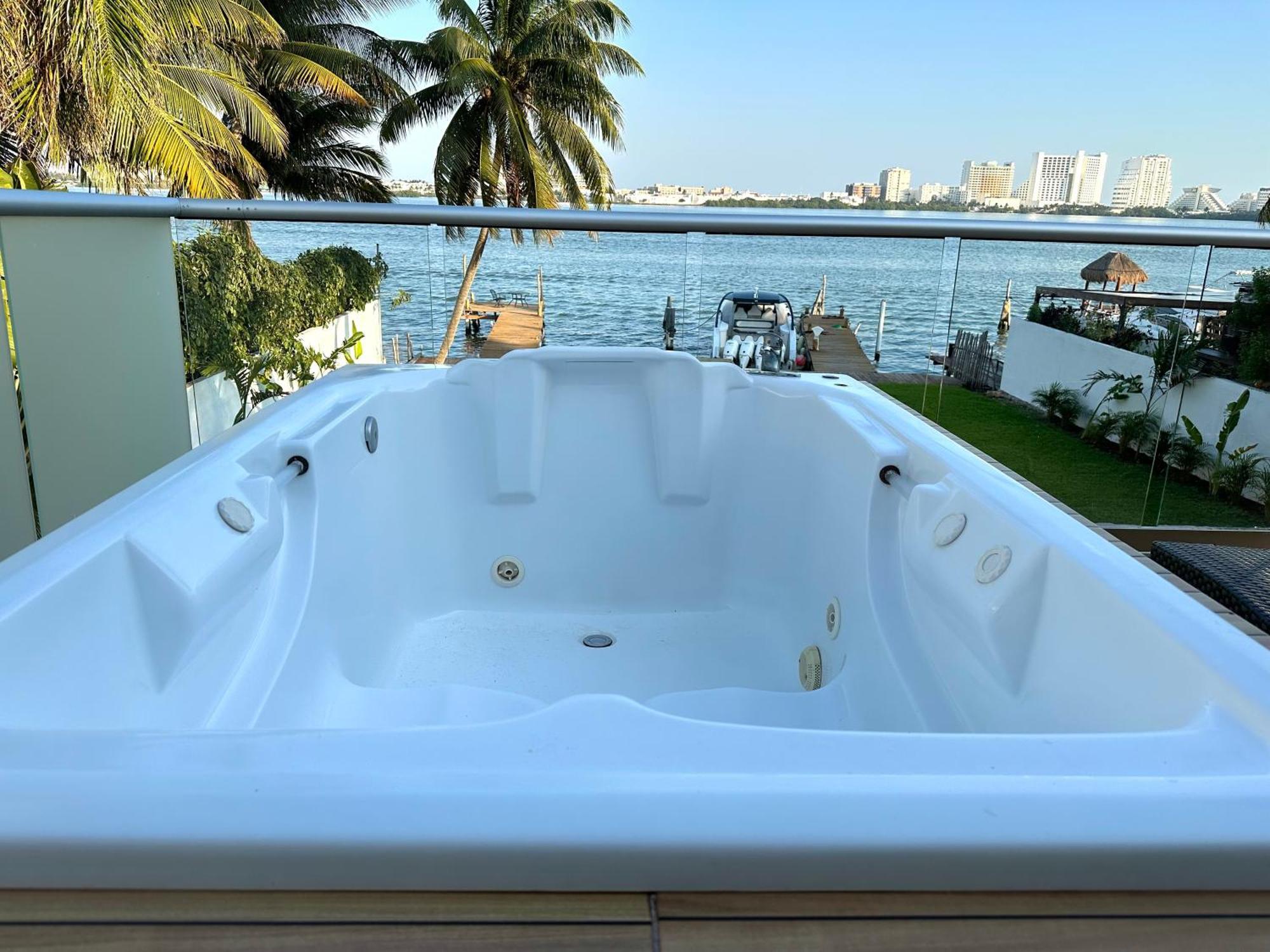Apartment Don Village - 5br Luxury Waterfront Private By Solmar Cancun