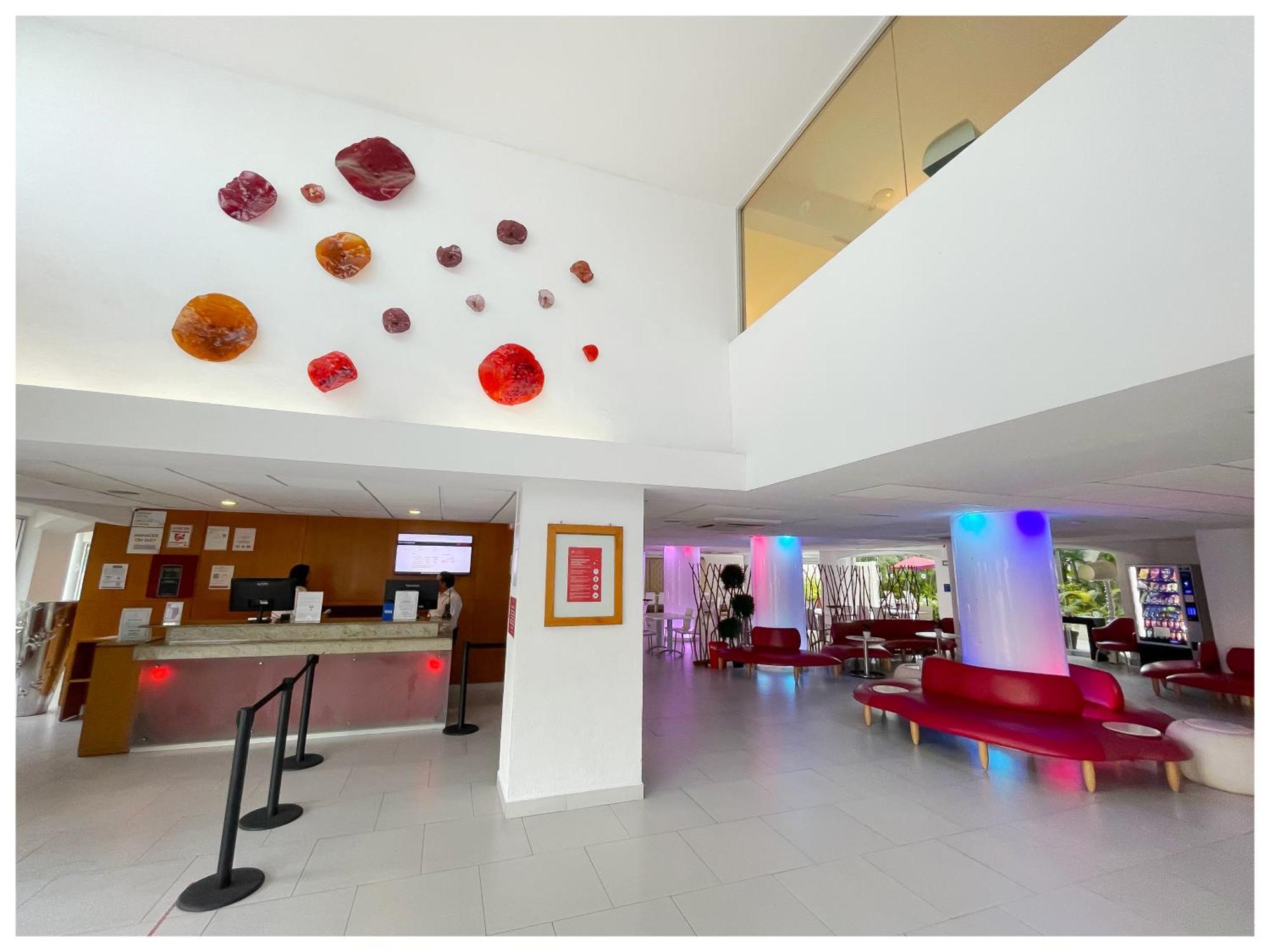 Adhara Express 3* Cancun