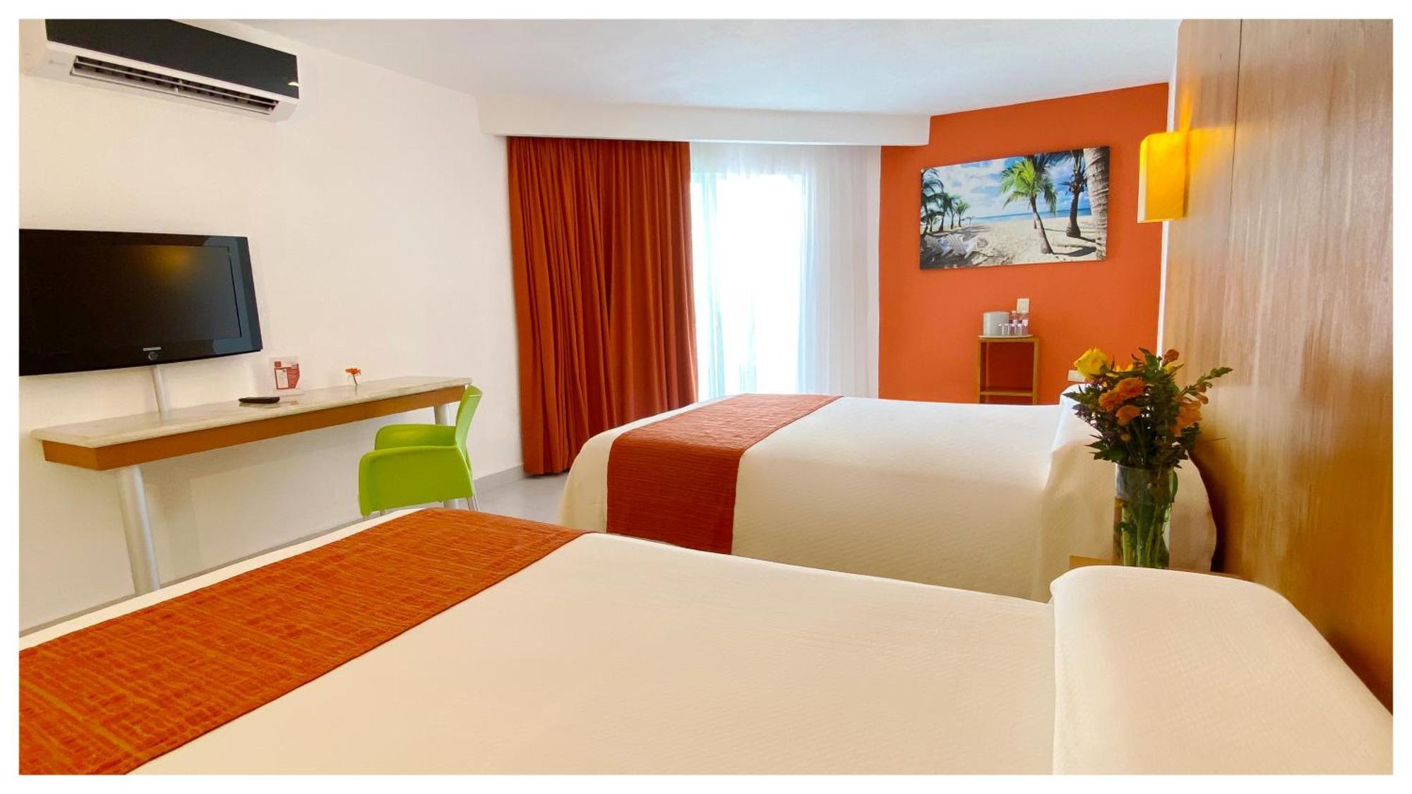 Hotel Adhara Express