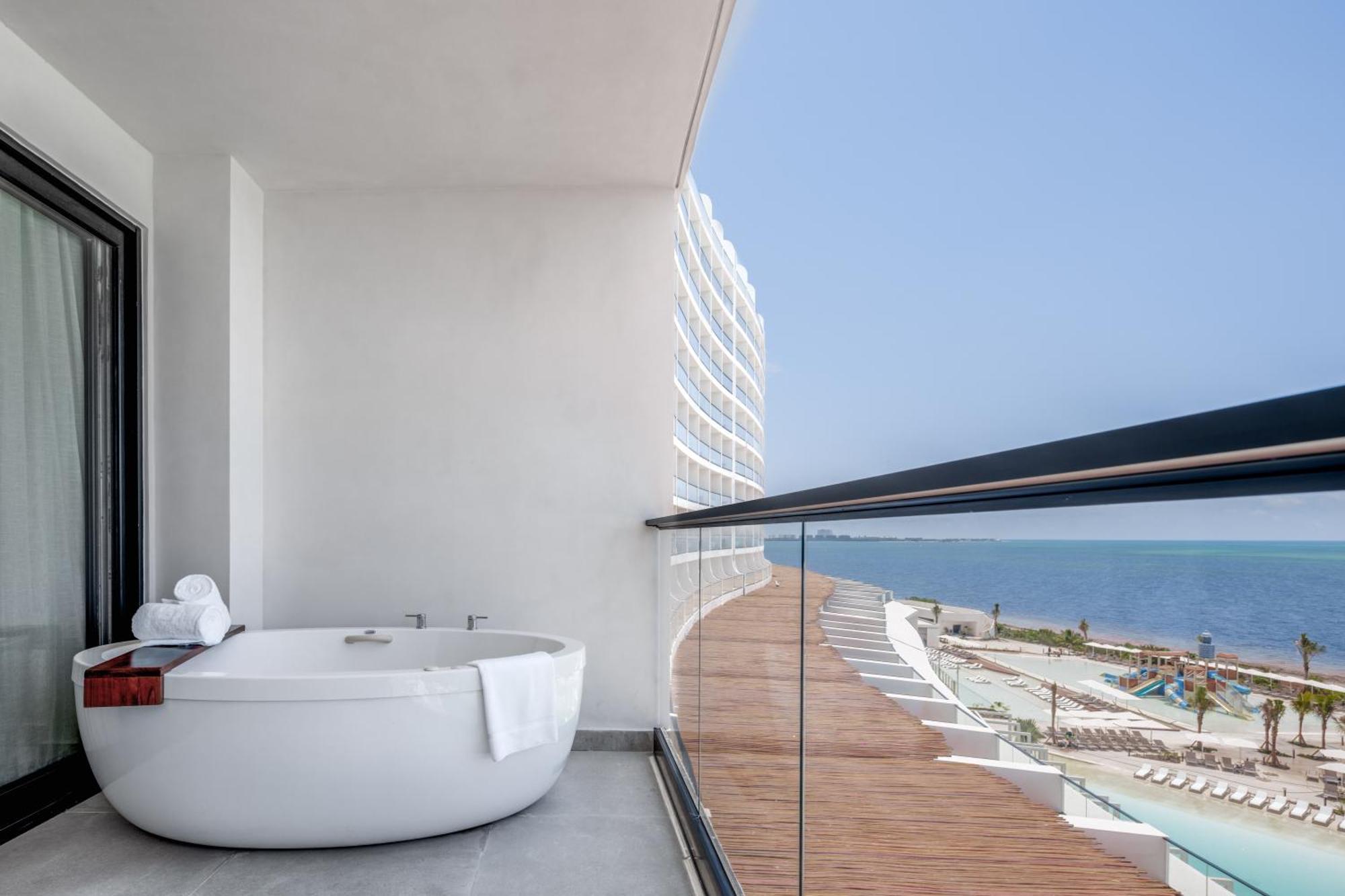 Ava Resort Cancun