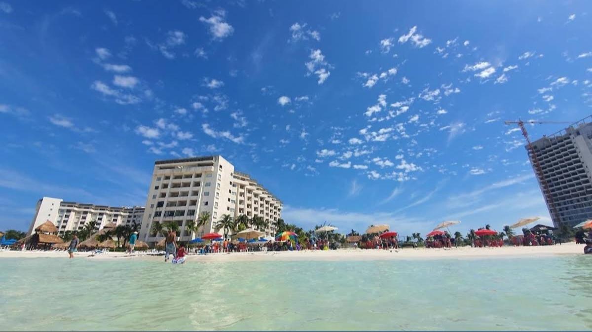 Aparthotel Arena Cancun