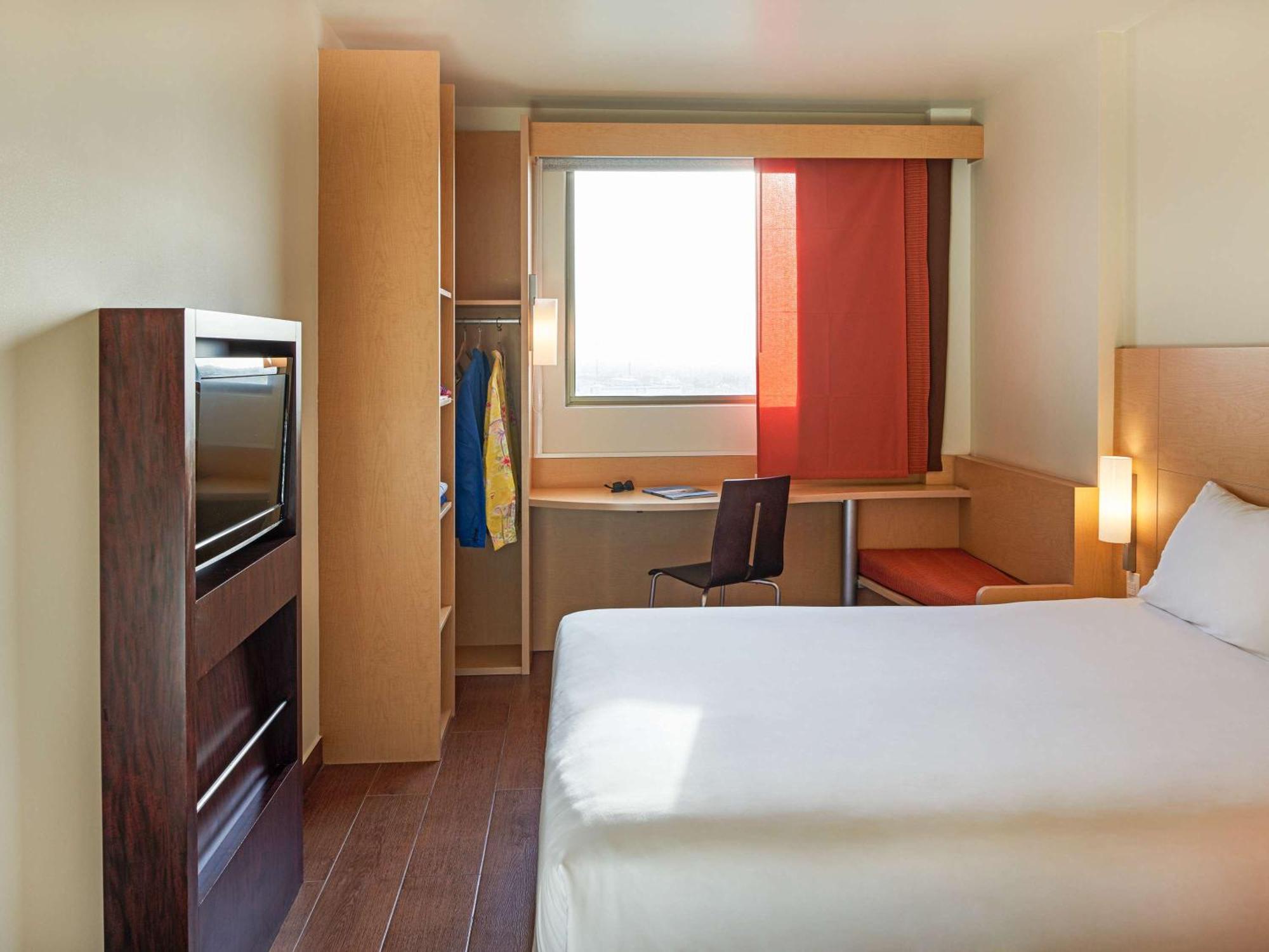 Ibis Centro 3*