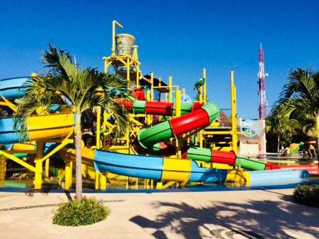 Punta Me Front In The & Waterpark * Cancún