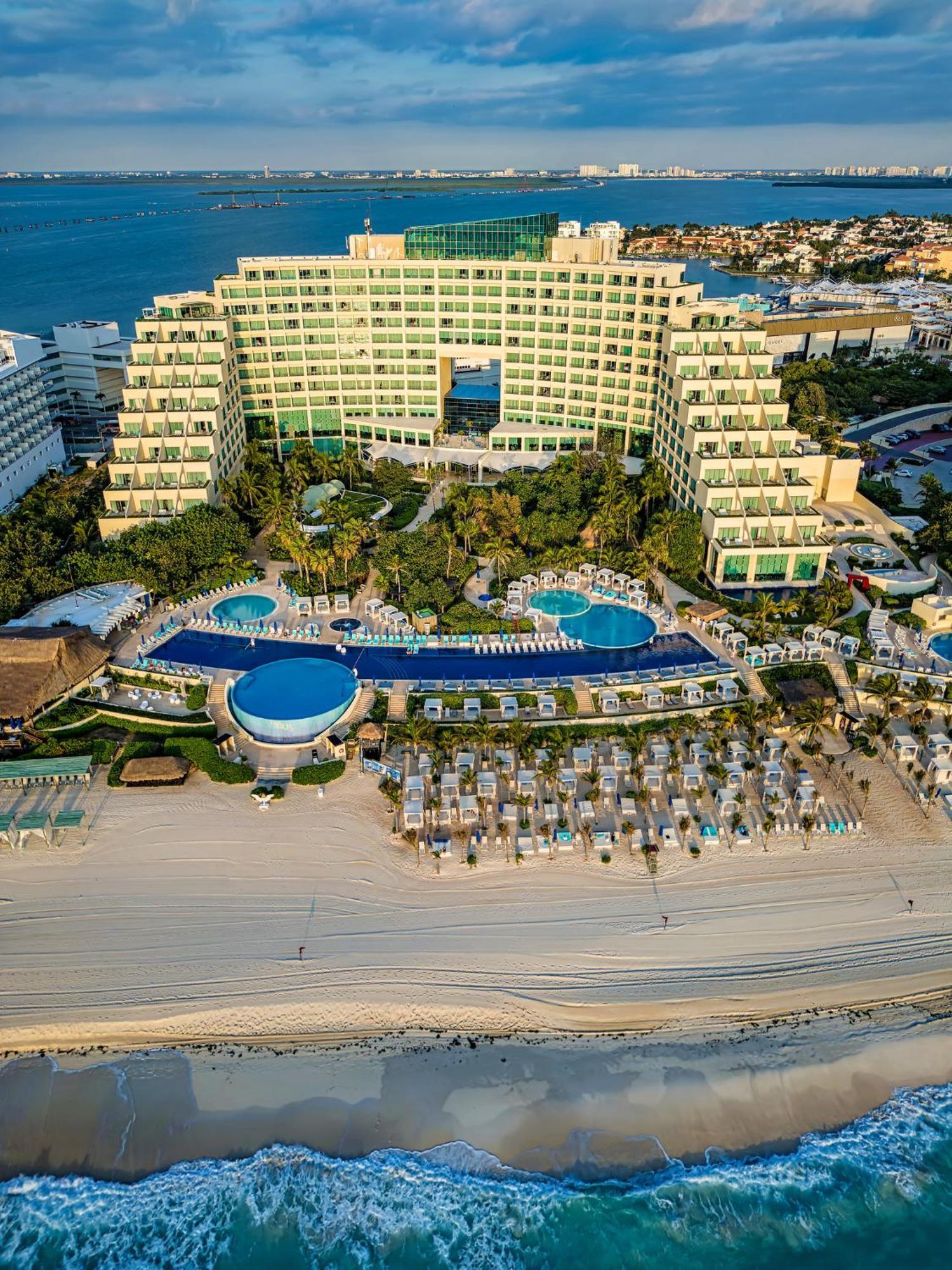 Resort Live Aqua - Adults Only - All-inclusive 5*