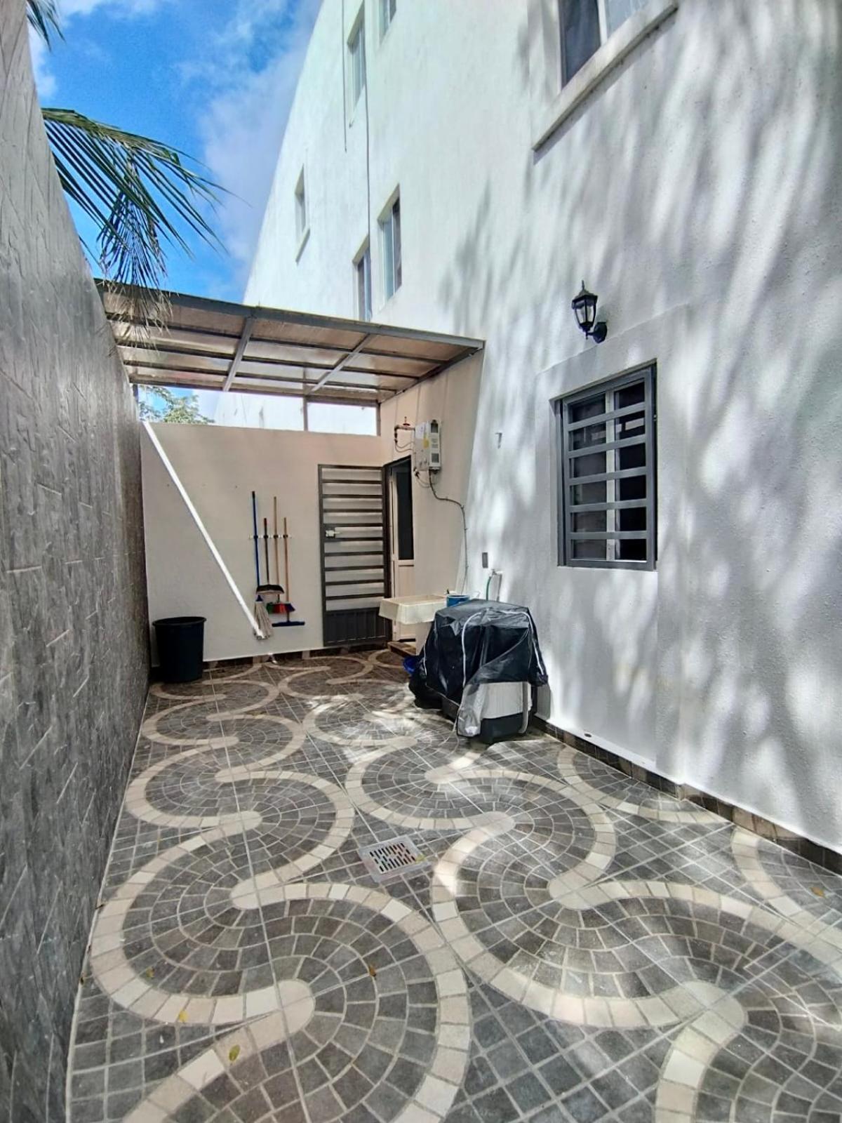 Rivera Apartment *