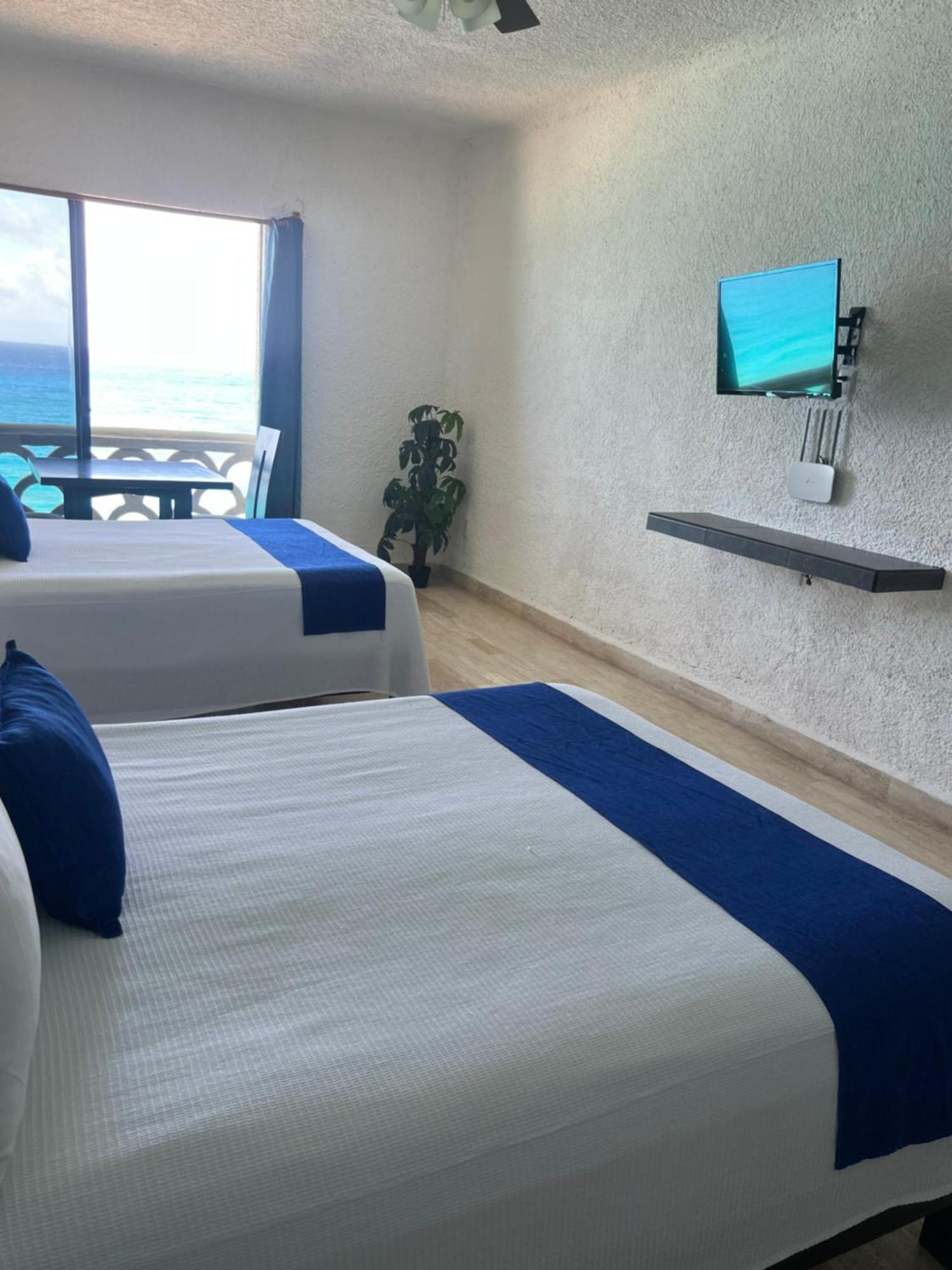 Plaza Estudios Frente Al Mar Cancun