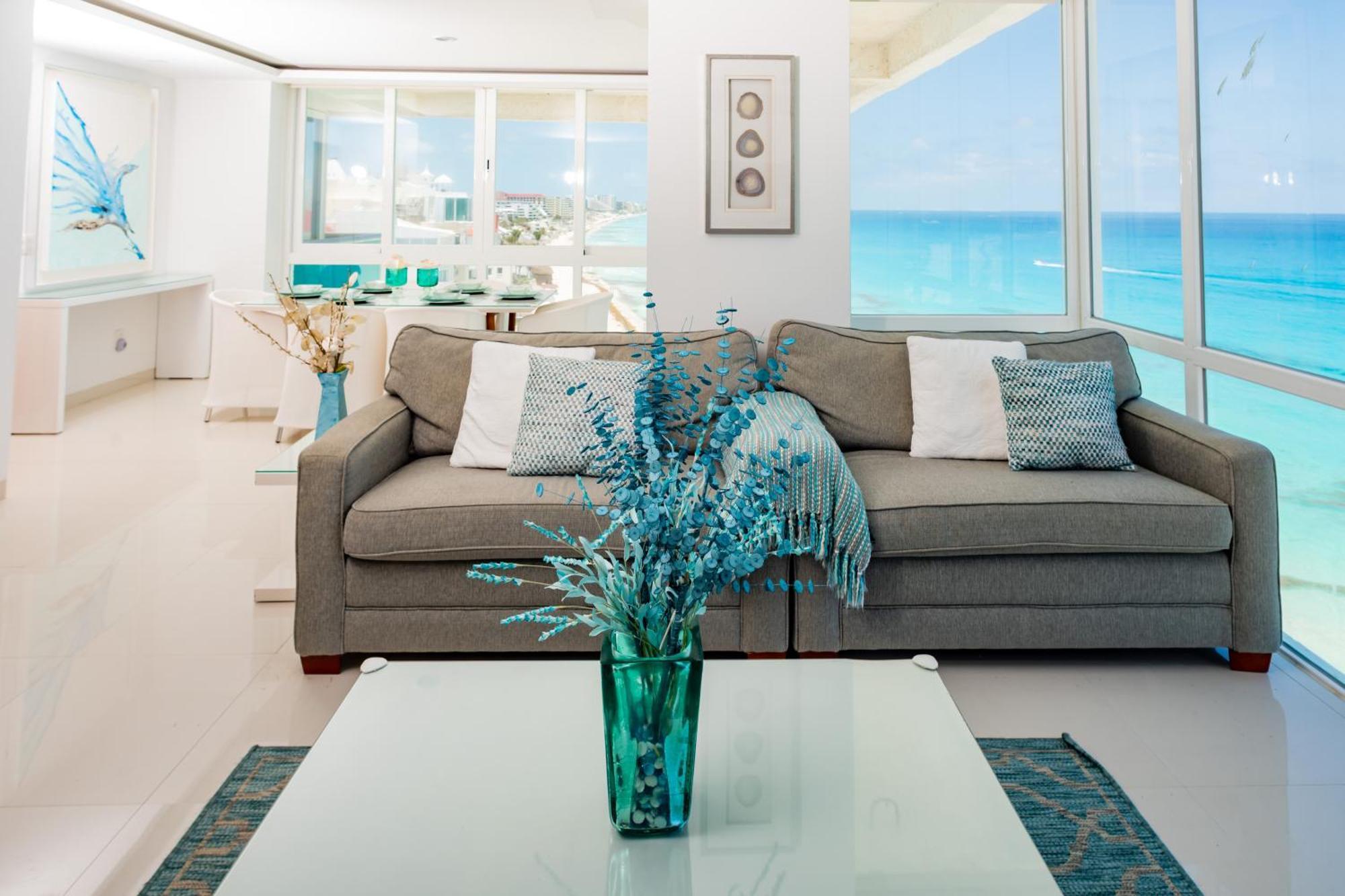 Ocean View Modern & Luxury Amenities Apartment Cancún
