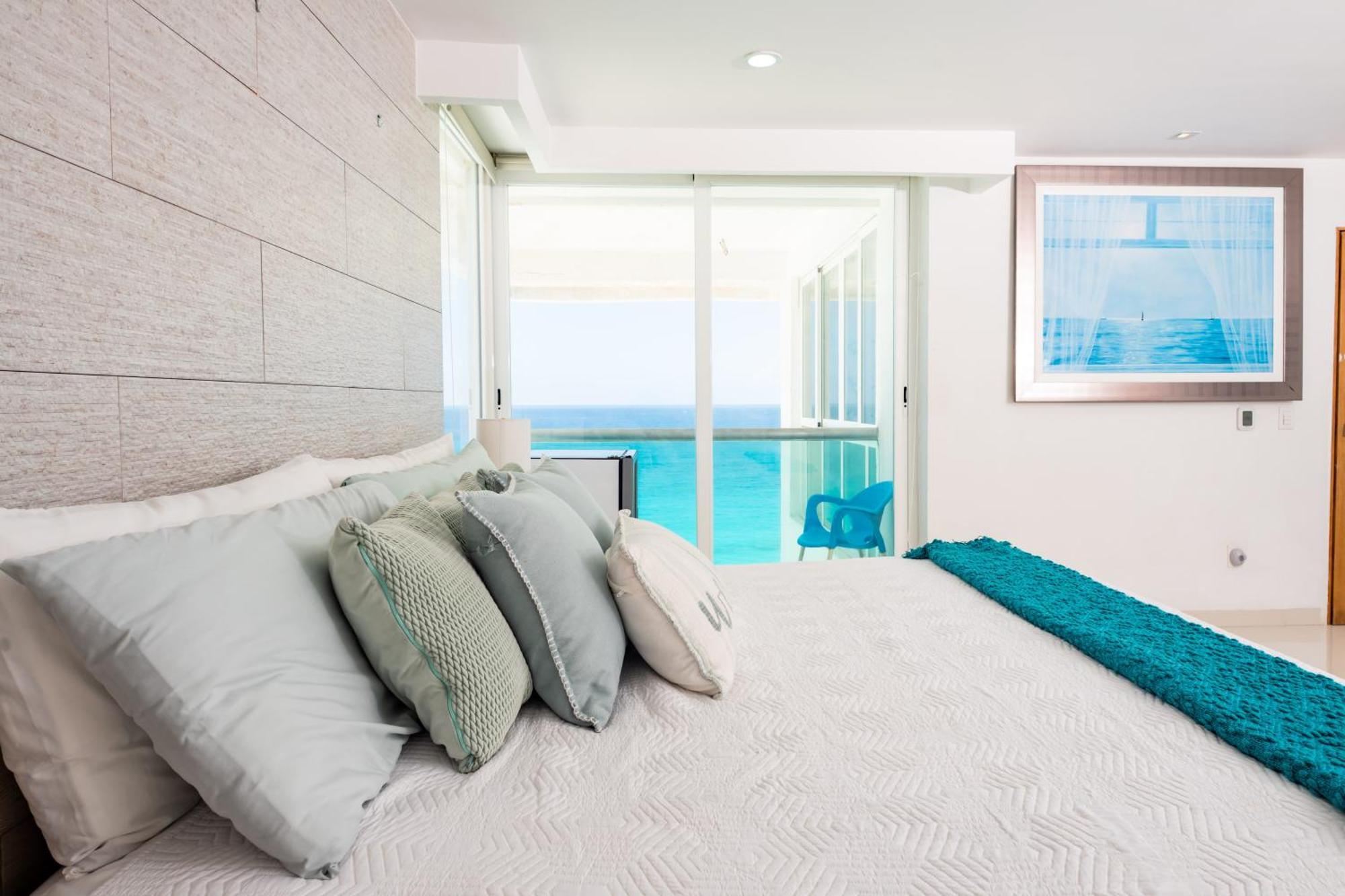 Ocean View Modern & Luxury Amenities Apartment Cancún