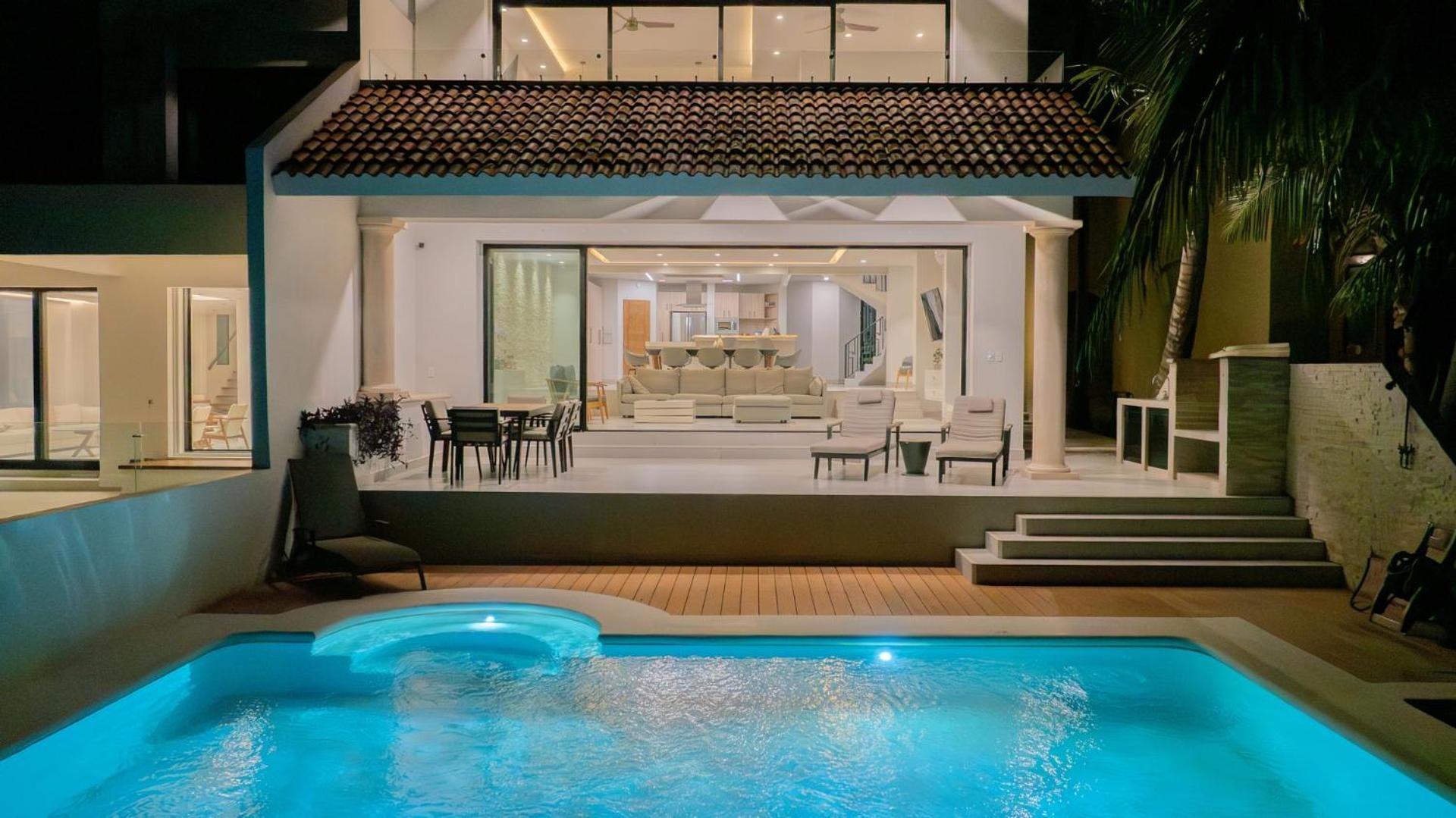 6br Modern Oceanfront W/ Infinity Pool Cancún