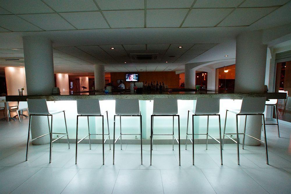 Hotel Adhara Express