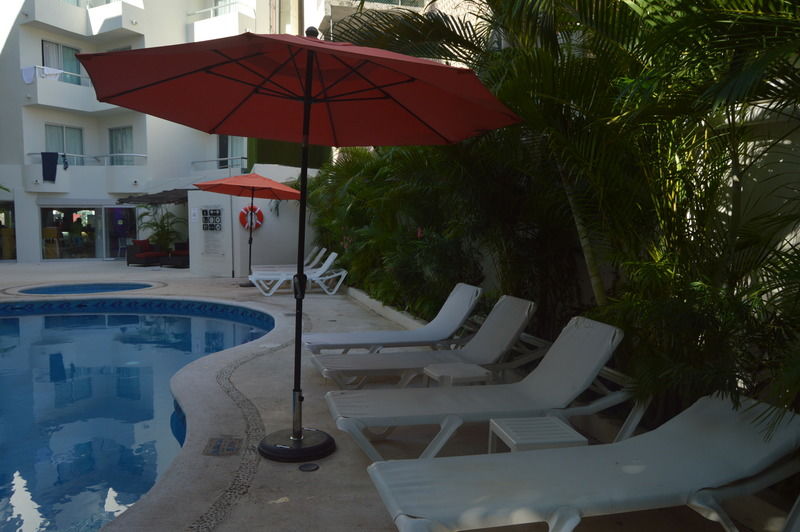 Adhara Express Cancun