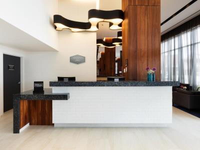 Hampton By Hilton Cumbres 3*