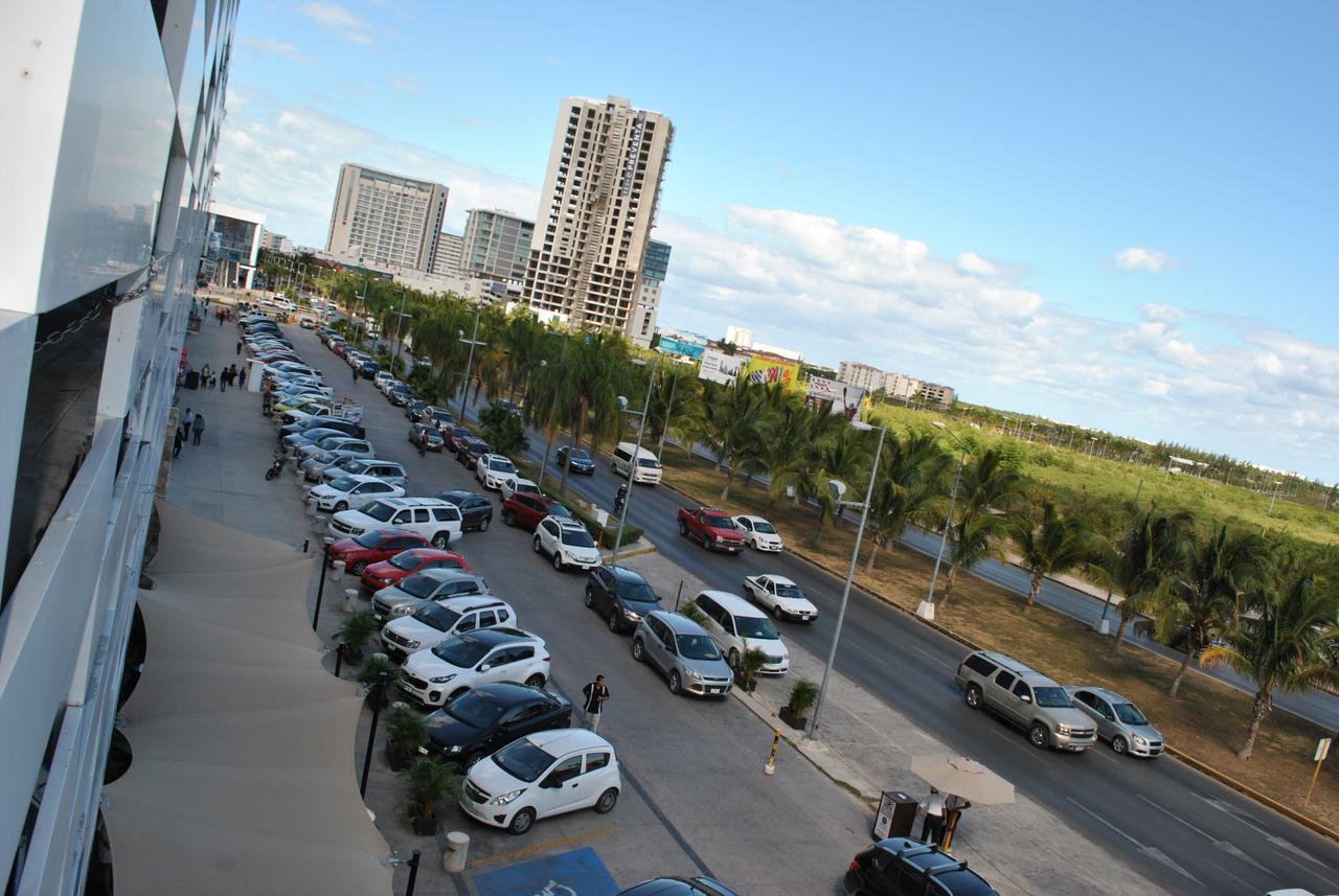 Apartment Malecon Las Americas