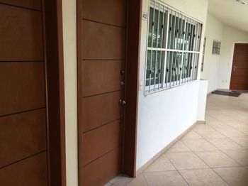 Crisantemos Apartment *