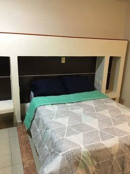 Apartment Crisantemos Cancun
