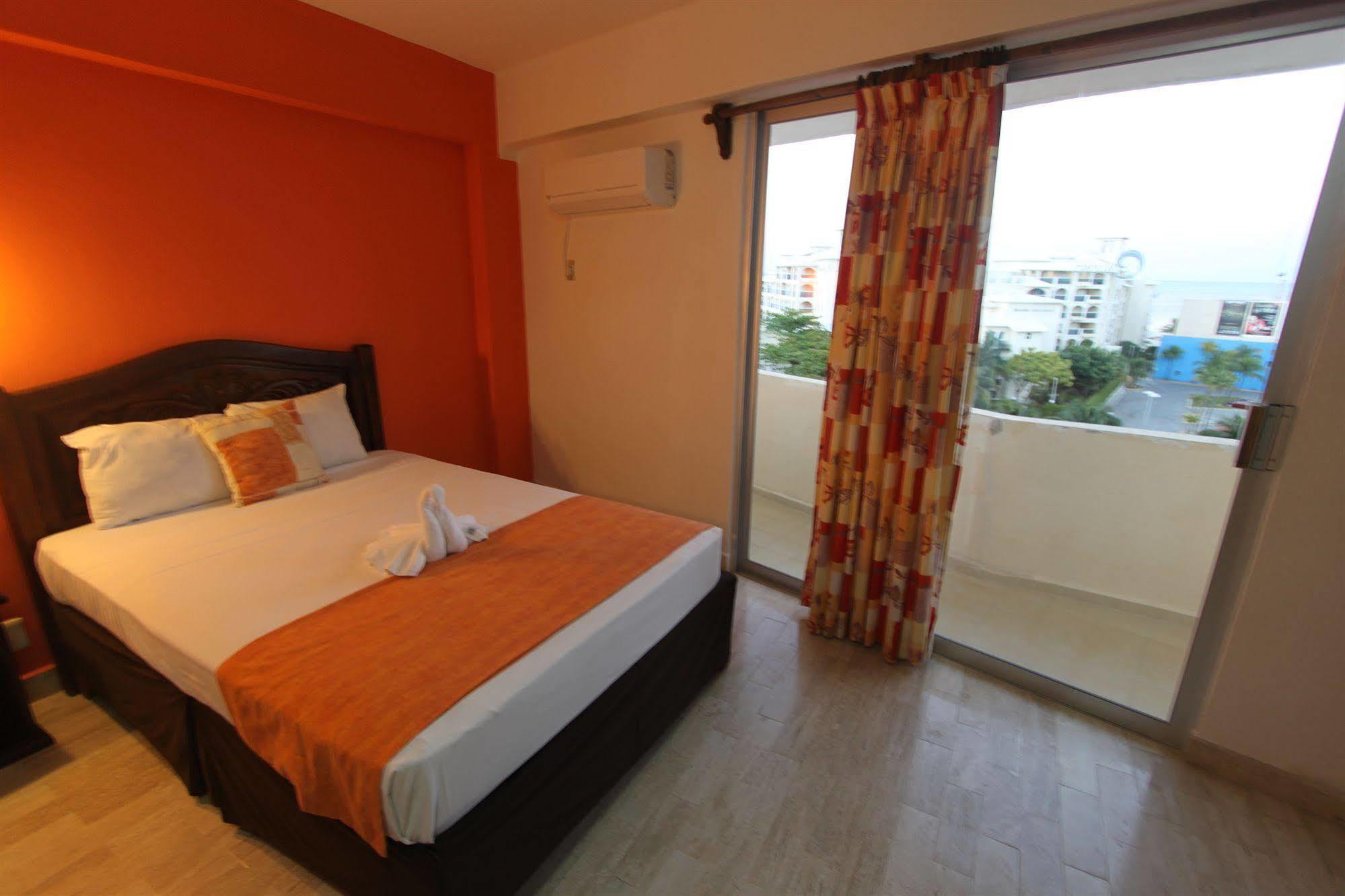 Calypso Hotel 3*