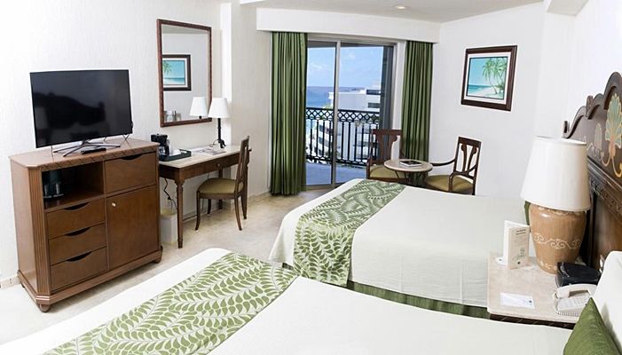 Gr Solaris Cancun