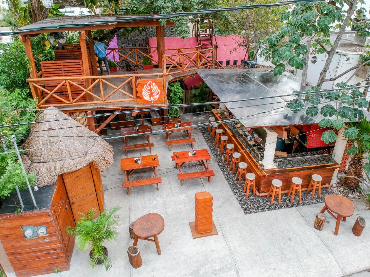 Agavero Hostel *