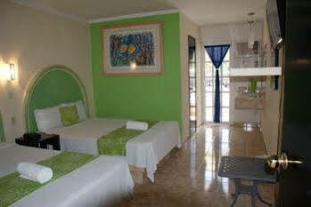 Cotty Internacional 3* Cancun